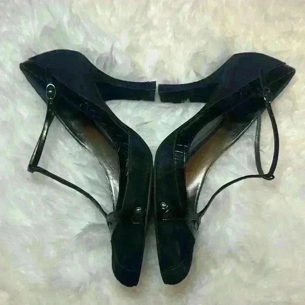 Ann Taylor LOFT Vintage Sydney T-Strap Black Suede Heels Women’s Size 6.5